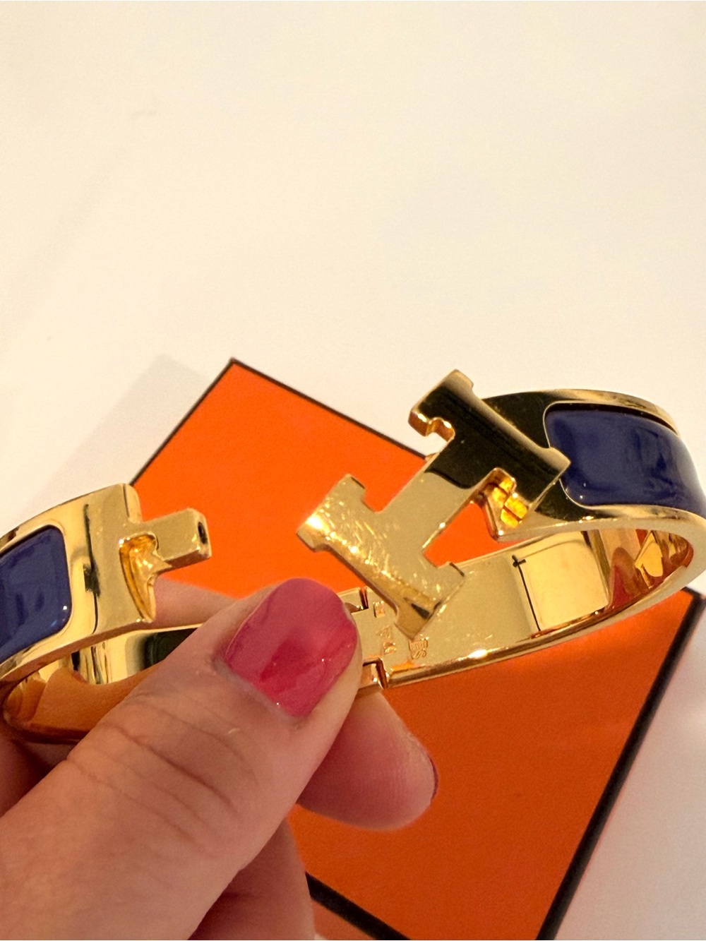 Clic H bracelet gold and purple